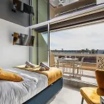 아파트 Serenity - Vue Design & Terrasse Plein Sud Heliopolis O - Village Naturiste