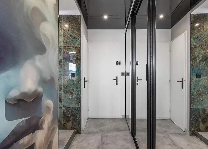 Serenity - Vue Design & Terrasse Plein Sud Heliopolis O - Village Naturiste * Agde