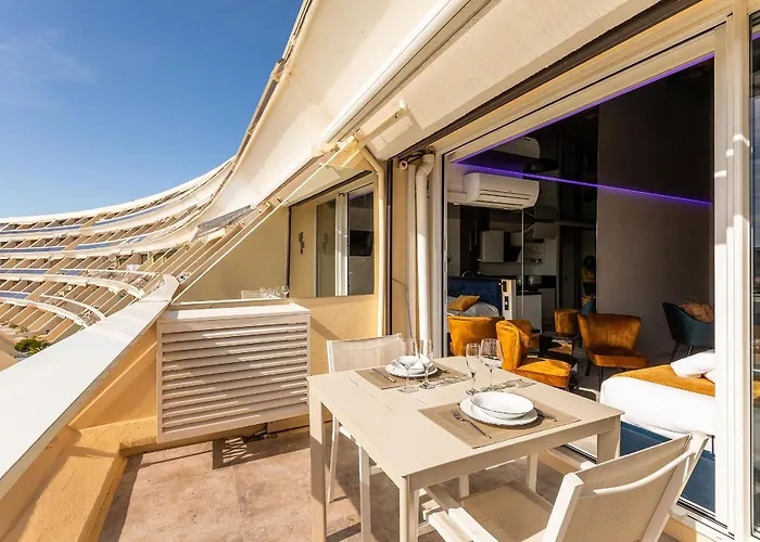 Village Naturiste R4n- Serenity Heliopolis Sea View * アグド